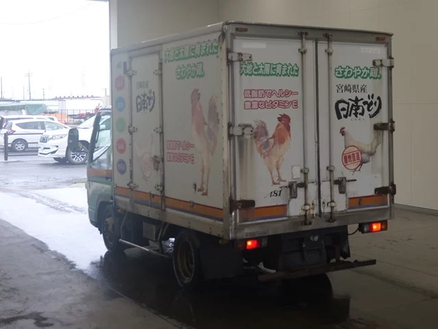 Mitsubishi Fuso Canter  с аукциона в Японии