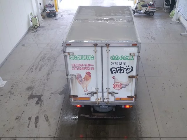 Mitsubishi Fuso Canter  с аукциона в Японии