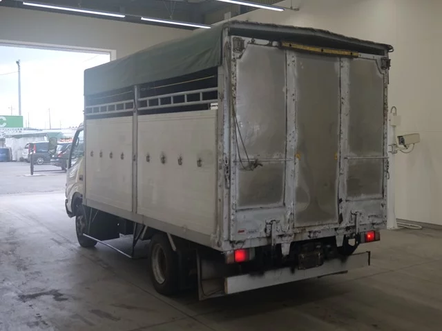 Hino Dutro  с аукциона в Японии