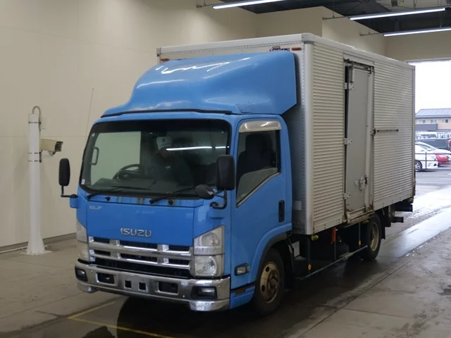 Isuzu Elf  с аукциона в Японии