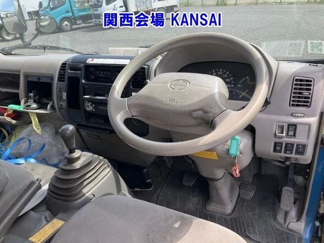 Hino Dutro  с аукциона в Японии