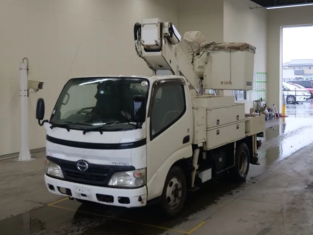 Hino Dutro  с аукциона в Японии