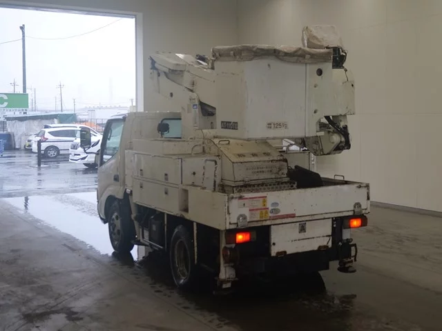 Hino Dutro  с аукциона в Японии