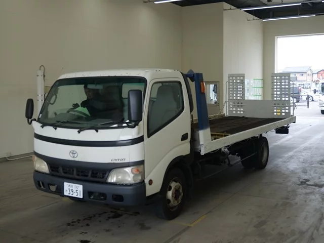 Toyota Dyna  с аукциона в Японии