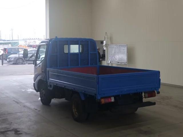 Hino Dutro  с аукциона в Японии
