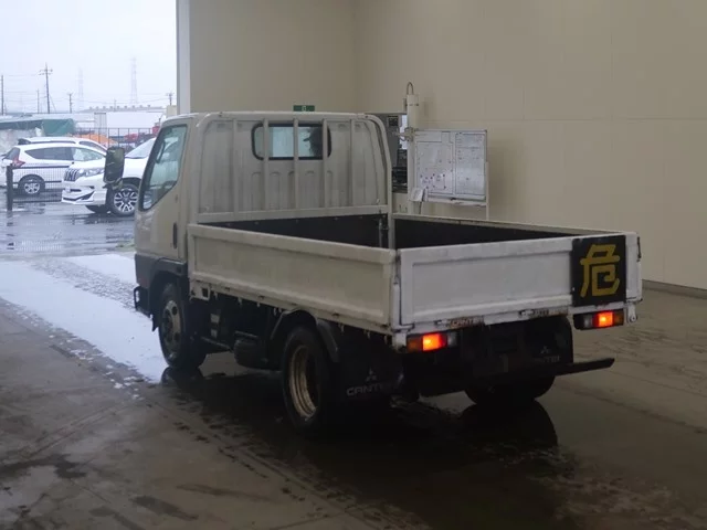 Mitsubishi Fuso Canter  с аукциона в Японии