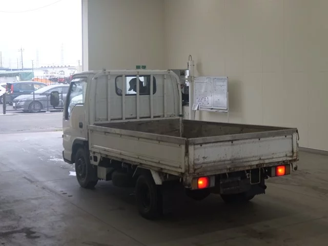 Isuzu Elf  с аукциона в Японии
