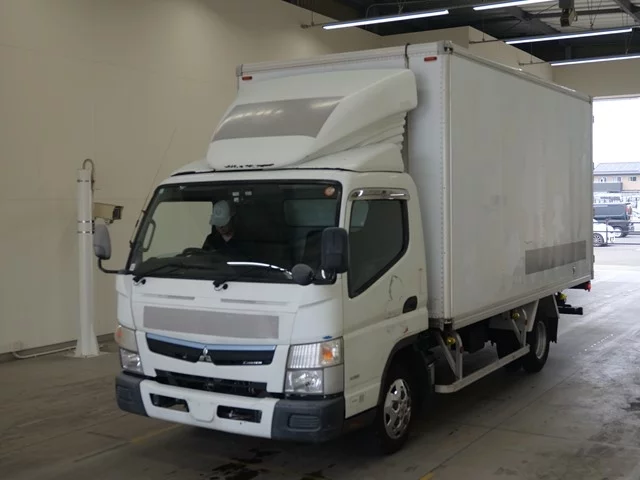 Mitsubishi Fuso Canter  с аукциона в Японии