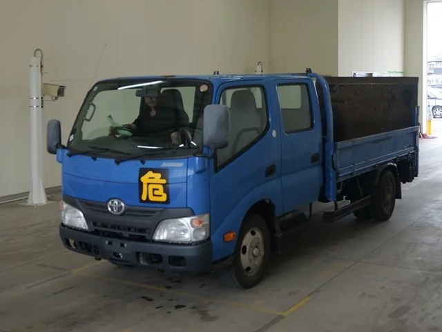 Toyota Dyna  с аукциона в Японии