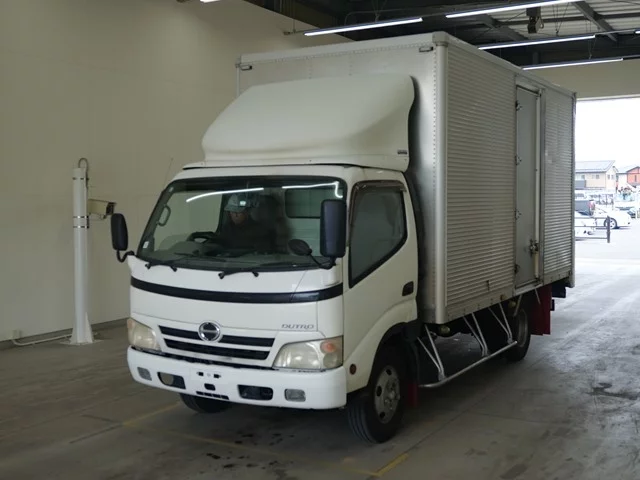 Hino Dutro  с аукциона в Японии