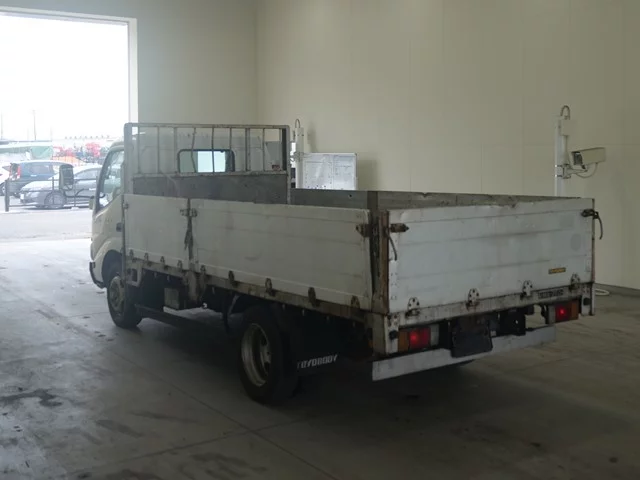 Hino Dutro  с аукциона в Японии