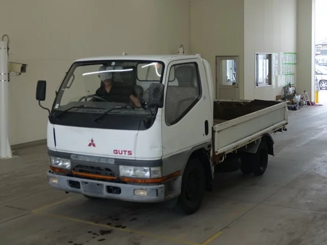 Mitsubishi Fuso Canter  с аукциона в Японии