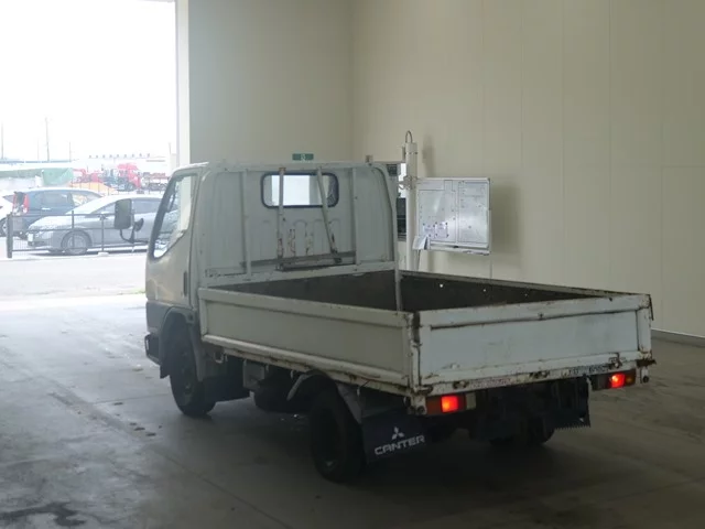 Mitsubishi Fuso Canter  с аукциона в Японии