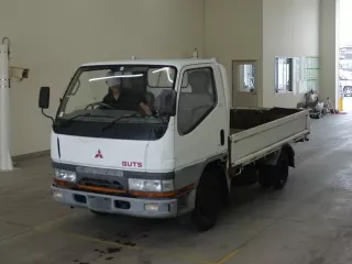 Mitsubishi Fuso Canter  с аукциона в Японии