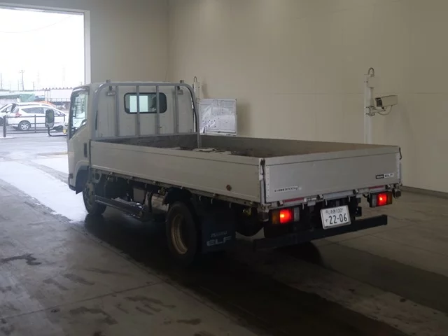 Isuzu Elf  с аукциона в Японии