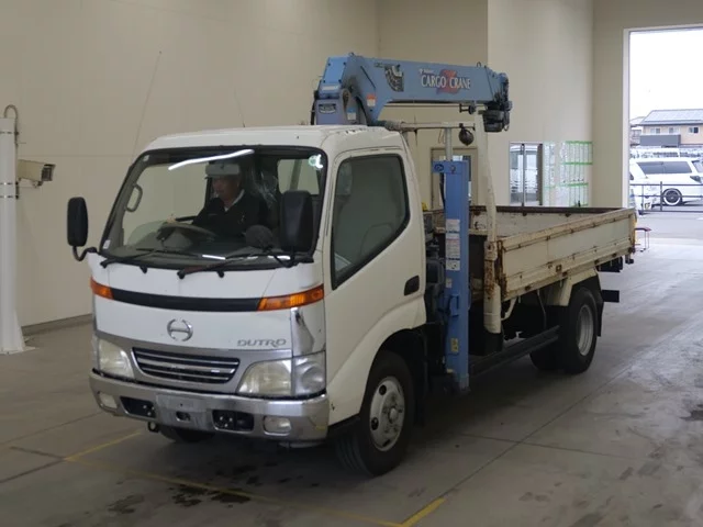 Hino Dutro  с аукциона в Японии