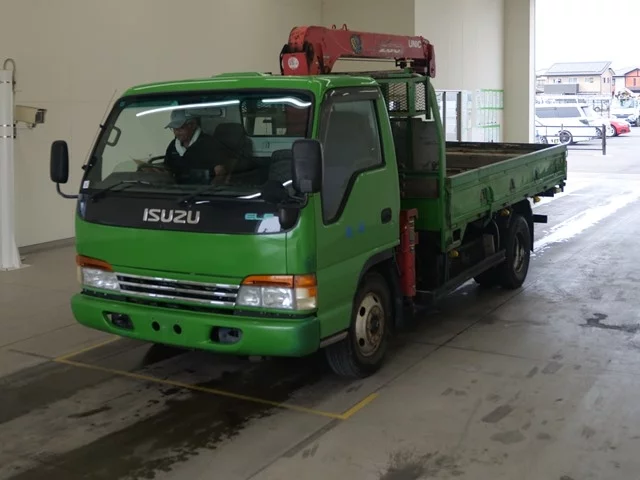 Isuzu Elf  с аукциона в Японии
