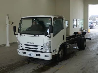 Isuzu Elf