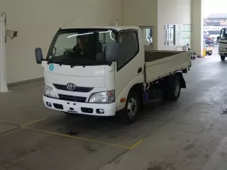 Toyota Dyna  с аукциона в Японии