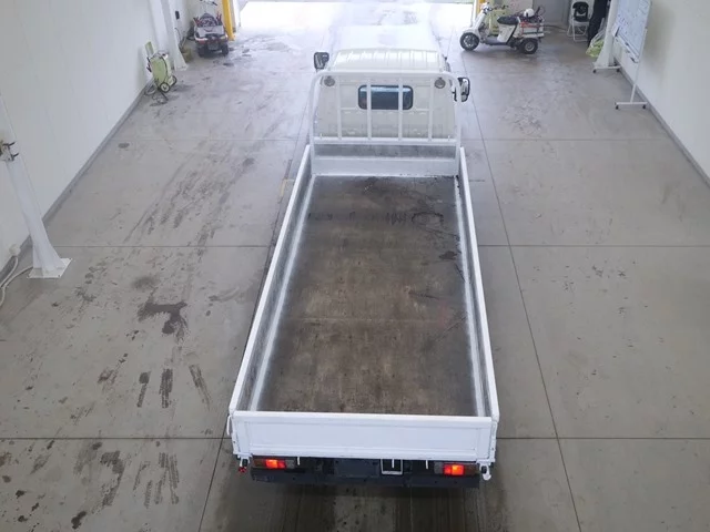 Toyota Dyna  с аукциона в Японии