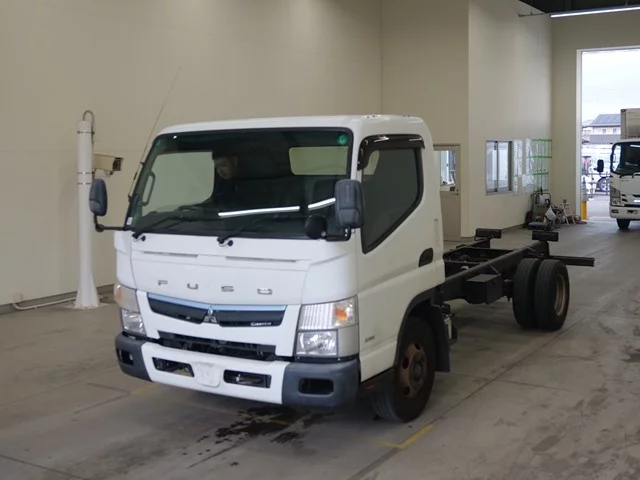 Mitsubishi Fuso Canter  с аукциона в Японии