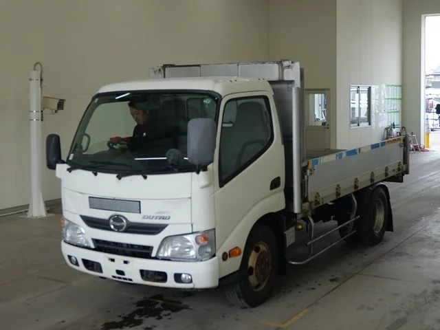 Hino Dutro  с аукциона в Японии