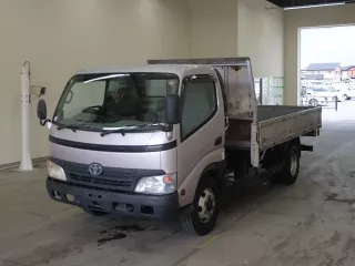 Toyota Dyna  с аукциона в Японии