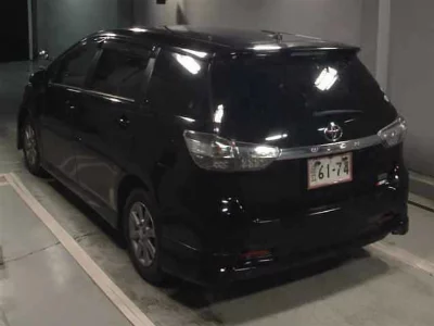 TOYOTA WISH