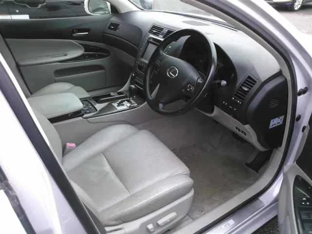 Lexus GS  с аукциона в Японии