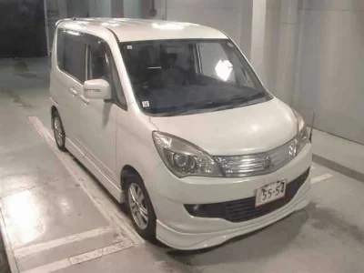 Mitsubishi Delica D:2
