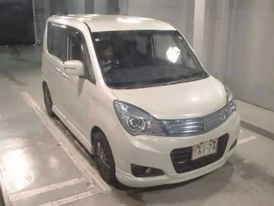 Mitsubishi Delica D:2