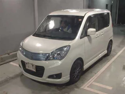 Mitsubishi Delica D:2
