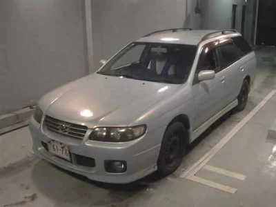 Nissan Avenir