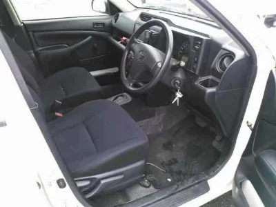 TOYOTA SUCCEED VAN