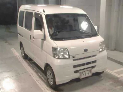 TOYOTA PIXIS VAN