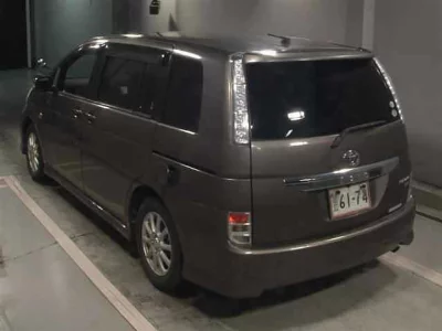 TOYOTA ISIS