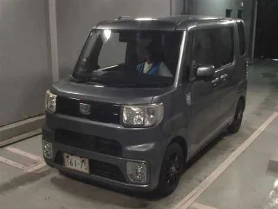 DAIHATSU WAKE