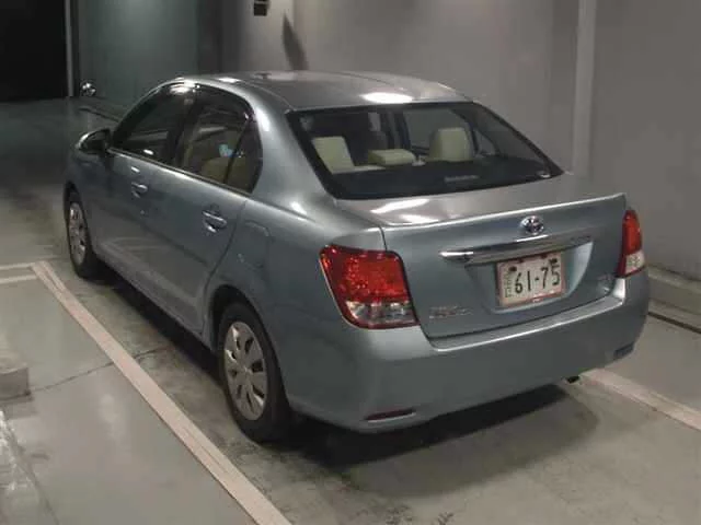 Toyota Corolla Axio  с аукциона в Японии