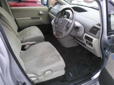 Nissan Presage