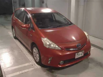 TOYOTA PRIUS ALPHA