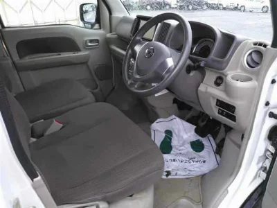 Nissan NV100 Clipper Rio