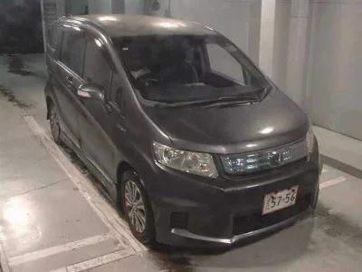 HONDA FREED SPIKE