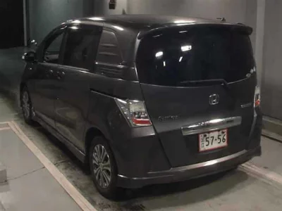 HONDA FREED SPIKE