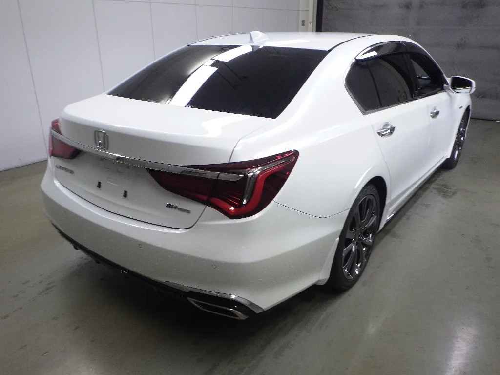 Honda Legend  с аукциона в Японии