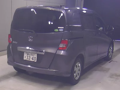 HONDA FREED SPIKE