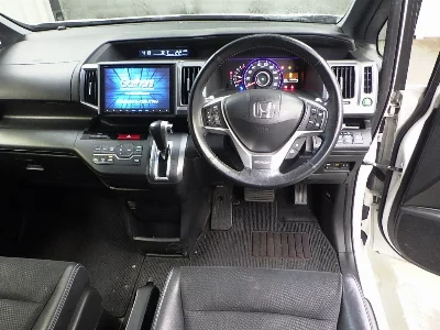 HONDA STEPWGN SPADA