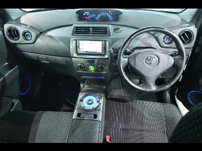 TOYOTA BB