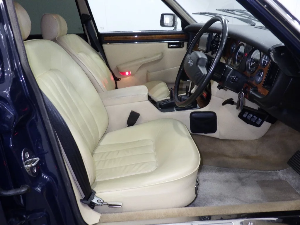 Daimler DAIMLER  с аукциона в Японии