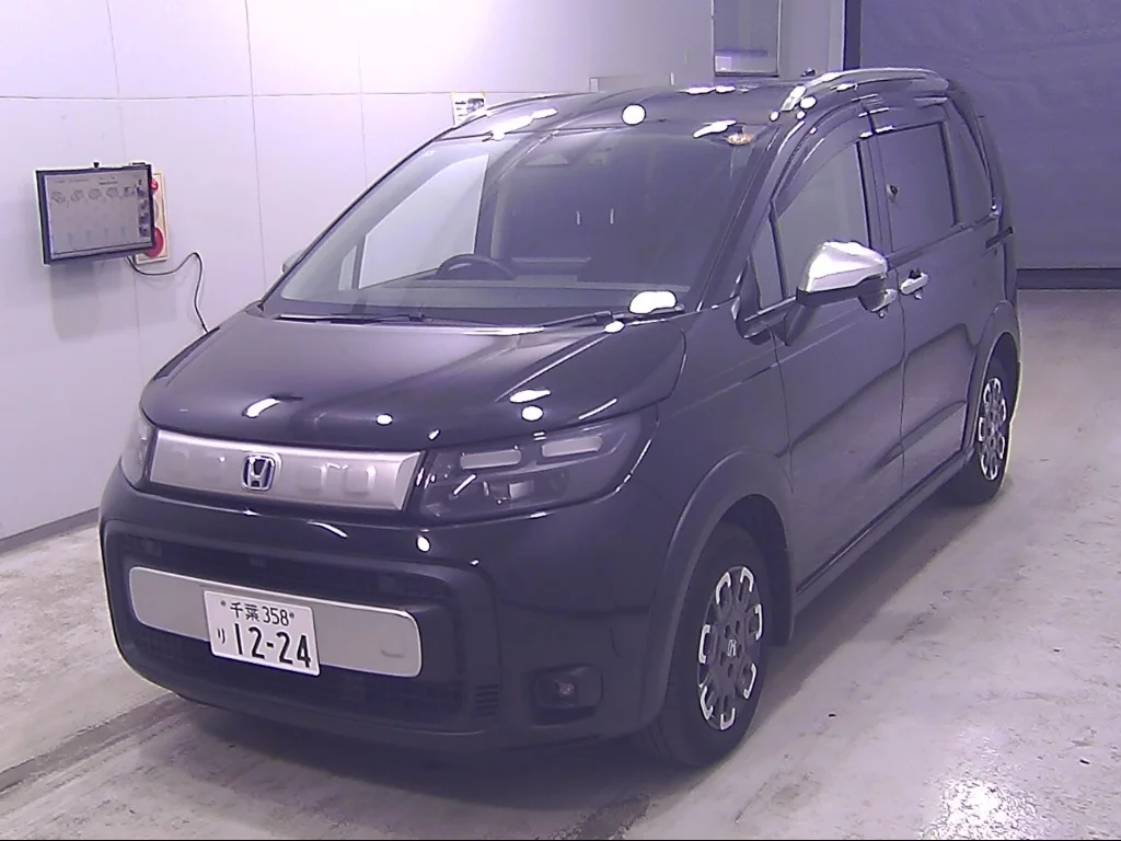 Honda Freed  с аукциона в Японии