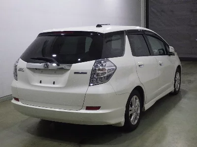HONDA FIT SHUTTLE